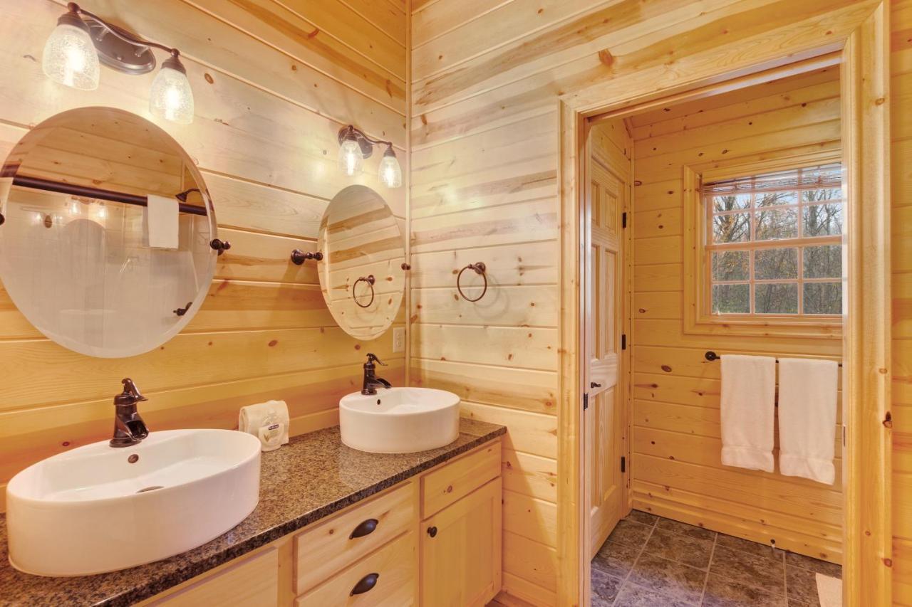 Kingfisher Cove Cabin 2 Saugatuck Eksteriør bilde
